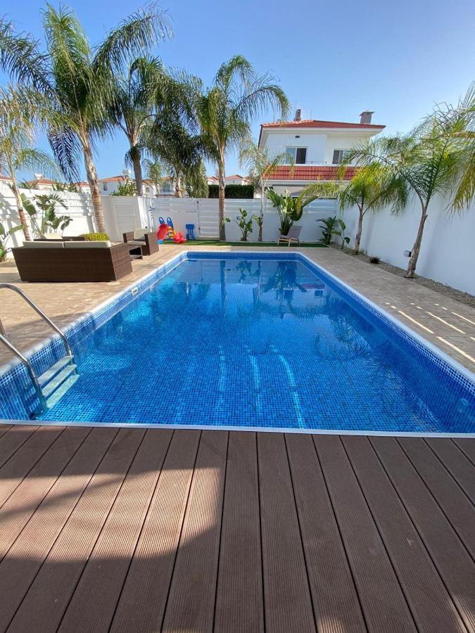 Villa Angel - Exotic Villa 200M From Beach باراليمني المظهر الخارجي الصورة