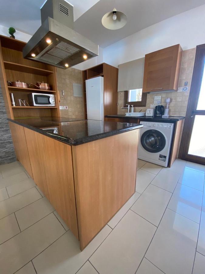 Villa Angel - Exotic Villa 200M From Beach باراليمني المظهر الخارجي الصورة